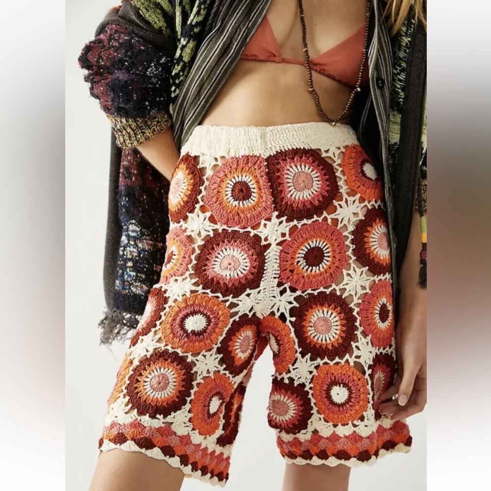 Flook x Free‎ People Crotched Francis Long Shorts in Cream Orange Size XS